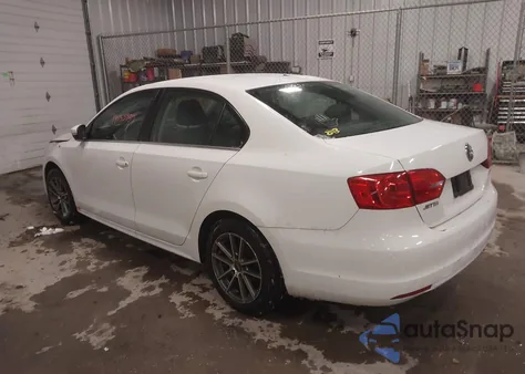 2013 Volkswagen Jetta 2.5L Se z USA, uszkodzony, nr VIN 3VWDX7AJ1DM441021